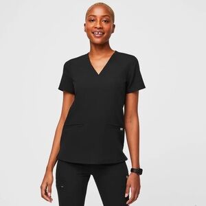 Figs Casma Three-Pocket Scrub Top in black
